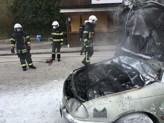 Weiterlesen: Fahrzeugbrand Kreilhof